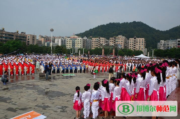 貴陽振華藝術(shù)師范職校2023年報名條件、招生要求、招生對象