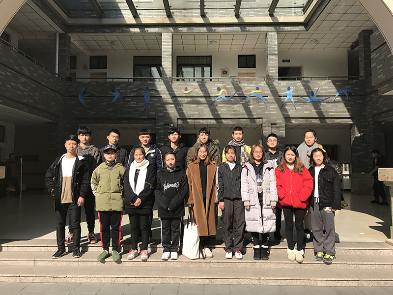 校、系學(xué)生干部培訓(xùn)后合影