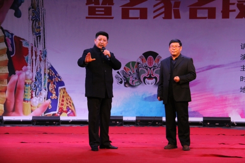京劇社彭心怡、梁佳等演唱傳統(tǒng)京劇《打龍袍》選段