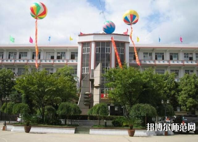 貴州畢節(jié)財貿(mào)幼兒師范學(xué)校2023年報名條件、招生對象