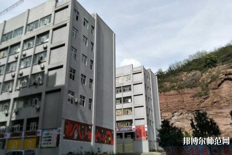 達州全星職業(yè)技術(shù)幼兒師范學(xué)校2019年報名條件、招生對象