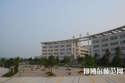 廣安市英才職業(yè)技術幼兒師范學校2020年報名條件、招生要求、招生對象