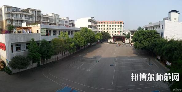 天府新區(qū)成人中等專業(yè)幼兒師范學(xué)校2020年報(bào)名條件、招生要求、招生對(duì)象
