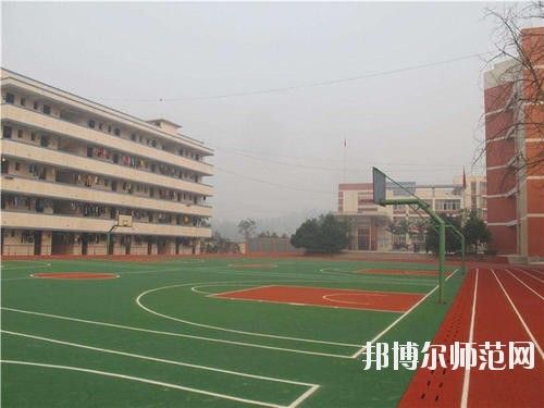 宜賓高場(chǎng)職業(yè)幼兒師范中學(xué)2020年報(bào)名條件、招生要求、招生對(duì)象