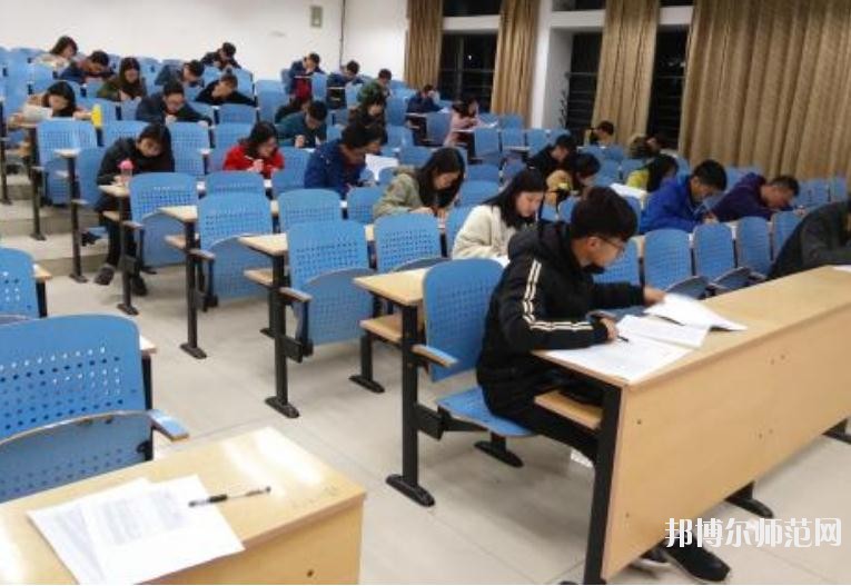 廣州2020年幼師學(xué)校中專升大?？际裁? width=
