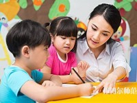杭州2020年幼師學(xué)校中專升大?？际裁? /><b>杭州2020年幼師學(xué)校中專升大?？际裁?/b><span>2022-04-07 15:39</span><p>已經(jīng)就讀幼師學(xué)校的中專生們，想要提升一下自己的學(xué)歷，那就需要報(bào)考，大家都想知道主要考什么，其實(shí)這種考試不是很難，同學(xué)們也</p></a></li>
            <li><a href=