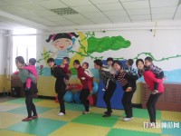 黃石2020年幼師學(xué)校中專升大?？际裁? /><b>黃石2020年幼師學(xué)校中專升大專考什么</b><span>2020-03-24 15:30</span><p>黃石2020年幼師學(xué)校中專升大專考什么?現(xiàn)在這個發(fā)展這么迅速的社會，步入社會都是需要學(xué)歷的，你學(xué)歷高低取決于你的工作崗位，薪</p></a></li>
            <li><a href=