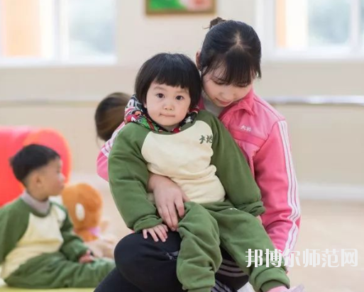 白銀2020年男生讀幼師學(xué)校學(xué)什么專(zhuān)業(yè)好