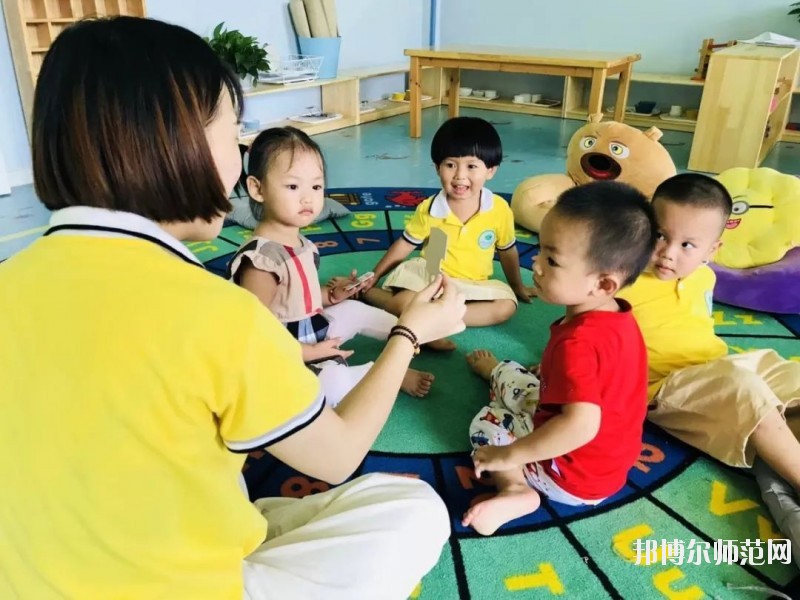 六盤水2021年幼師學(xué)校中專升大?？际裁? width=