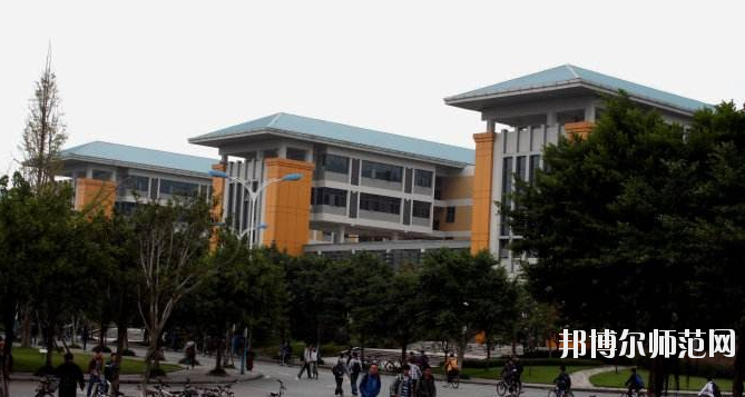 重慶微電子工業(yè)幼師學(xué)校怎么樣、好不好