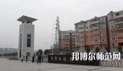重慶市經(jīng)貿(mào)幼師中等專業(yè)學(xué)校怎么樣、好不好
