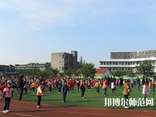 孝泉師范學校2023年學費、收費多少