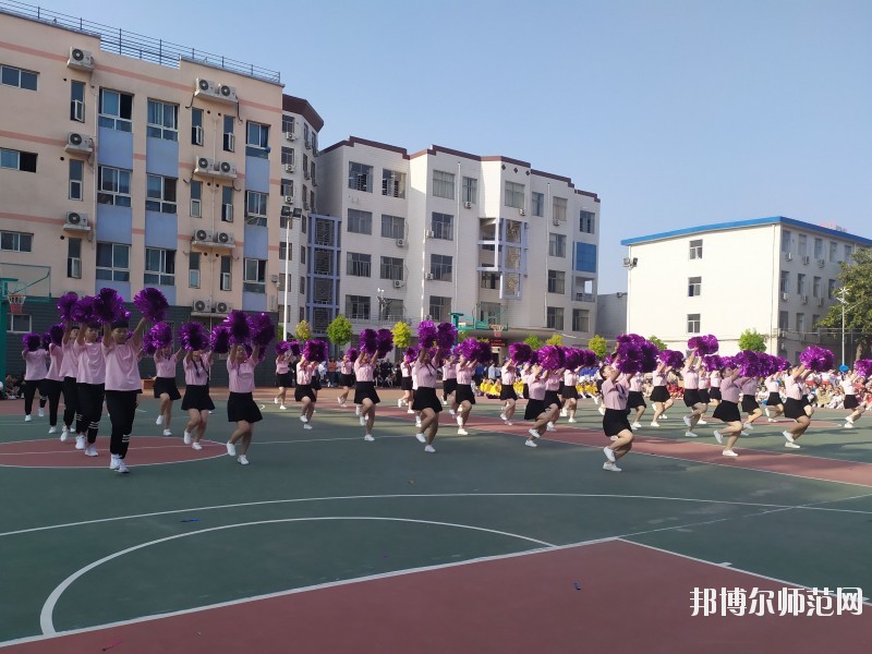 汕頭職業(yè)技術(shù)師范學(xué)院地址在哪里？