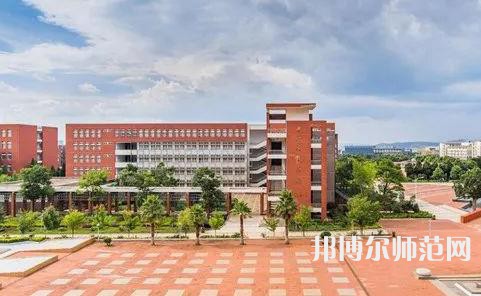 貴陽(yáng)經(jīng)濟(jì)貿(mào)易中等幼師專業(yè)學(xué)校2023年報(bào)名條件、招生要求、招生對(duì)象