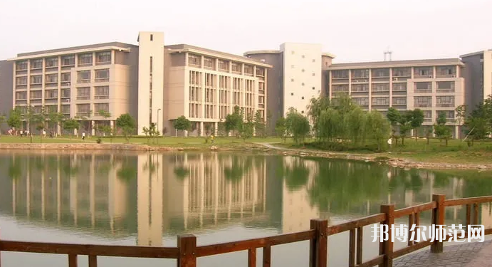 安徽大學(xué)師范學(xué)院磬苑校區(qū)2023年報(bào)名條件、招生要求、招生對(duì)象