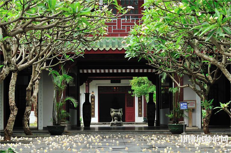 瓊臺師范學(xué)院2023年怎么樣、好不好 