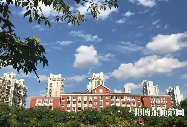上海大學(xué)師范學(xué)院延長校區(qū)2023年報(bào)名條件、招生要求、招生對(duì)象