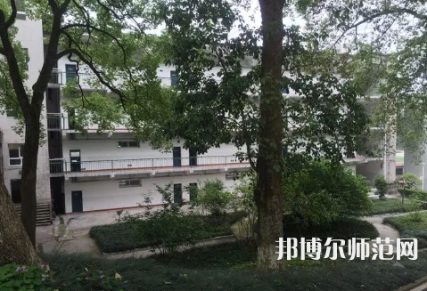 重慶市江津區(qū)師范進(jìn)修學(xué)校2023年怎么樣、好不好