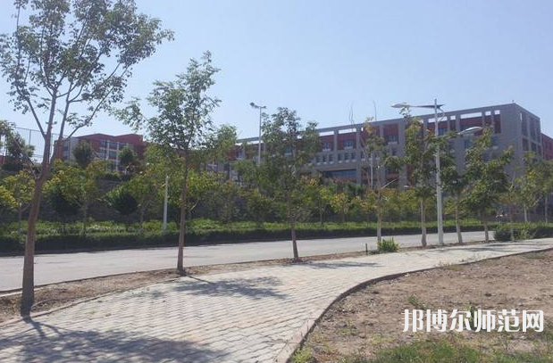 烏魯木齊職業(yè)師范大學(xué)2023年報名條件、招生要求、招生對象