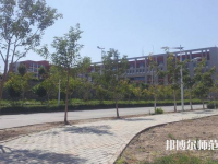 烏魯木齊職業(yè)師范大學(xué)2023年報名條件、招生要求、招生對象