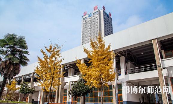 西安建筑科技師范大學華清學院2023年報名條件、招生要求、招生對象