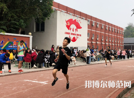 瀘州天宇幼師中等職業(yè)技術(shù)學校2021年學費、收費多少