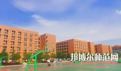 2023年懷化師范高等?？茖W(xué)校是民辦大學(xué)還是公辦