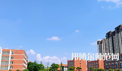 2023年四川商務(wù)幼兒師范學(xué)校報(bào)名條件、招生對(duì)象