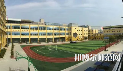 2023年成都育華職業(yè)幼兒師范學(xué)校報(bào)名條件、招生對(duì)象