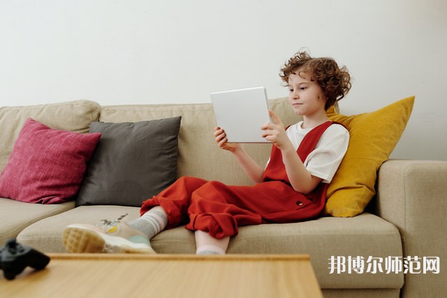 滇西科技師范學(xué)院介紹、地址