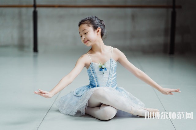 云南工業(yè)幼兒師范高級技工學(xué)校介紹、地址